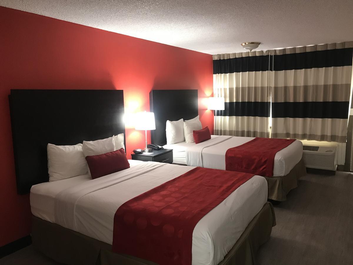 Ramada By Wyndham Mesa Downtown Exterior foto