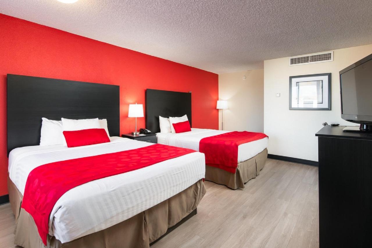Ramada By Wyndham Mesa Downtown Exterior foto