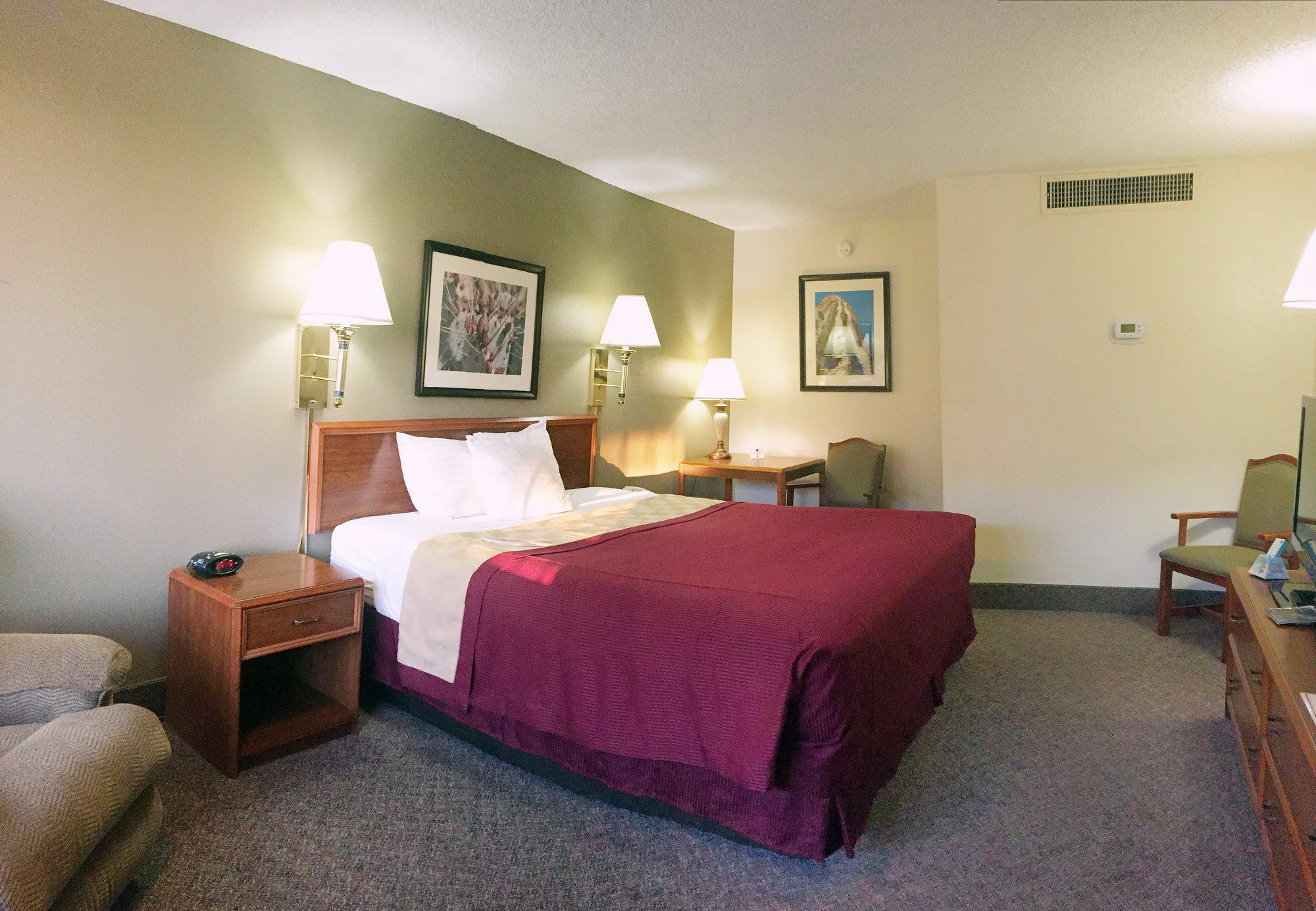 Ramada By Wyndham Mesa Downtown Exterior foto